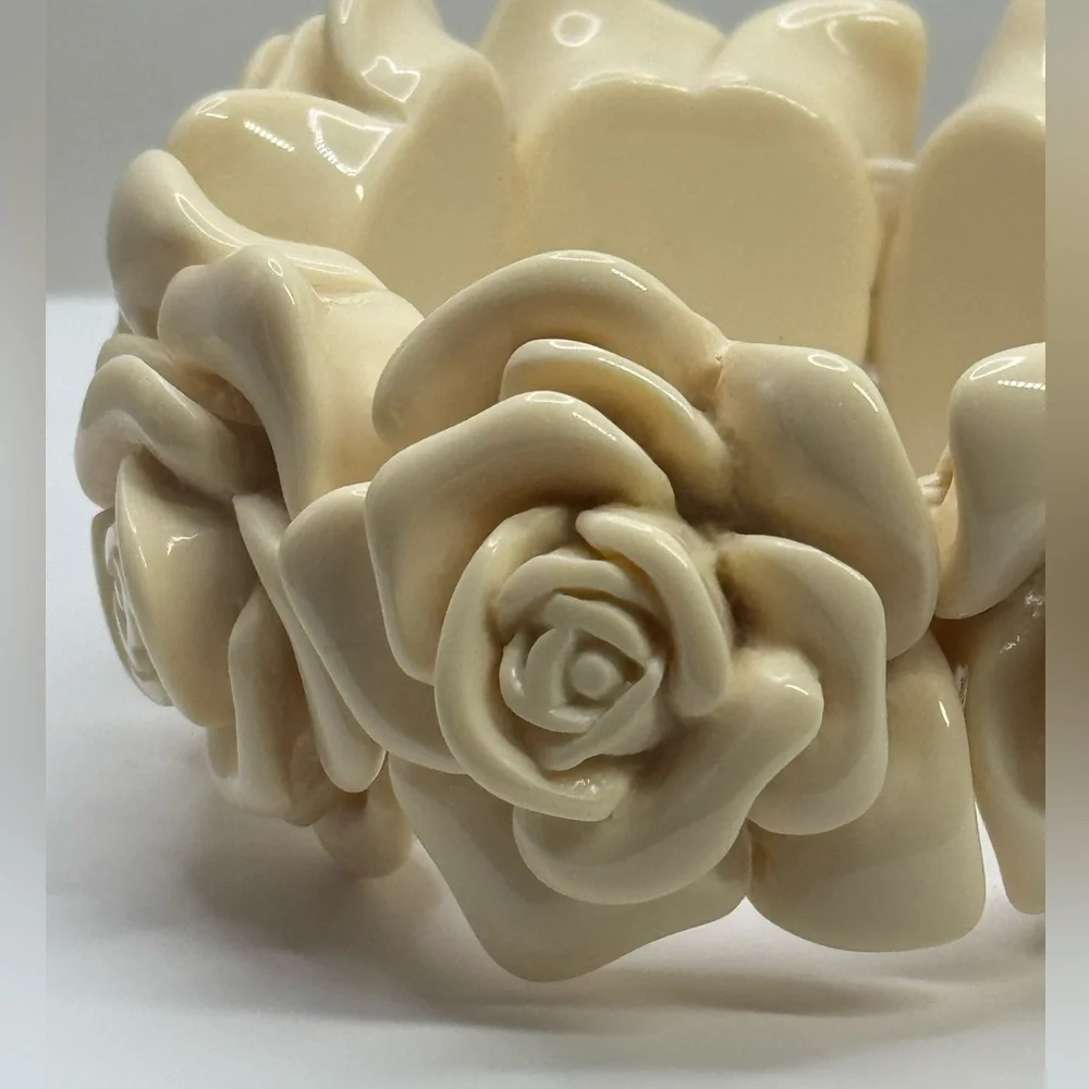 Vtg Cream Rose Bracelet - Picture 4 of 7